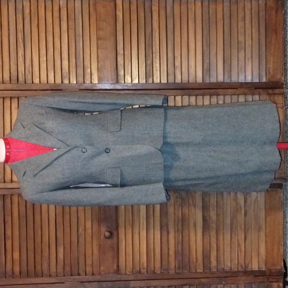 Evan Picone Suit